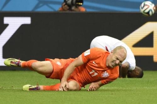 足球比赛的比分怎么分析,足球上半场有球最简单的判断方法