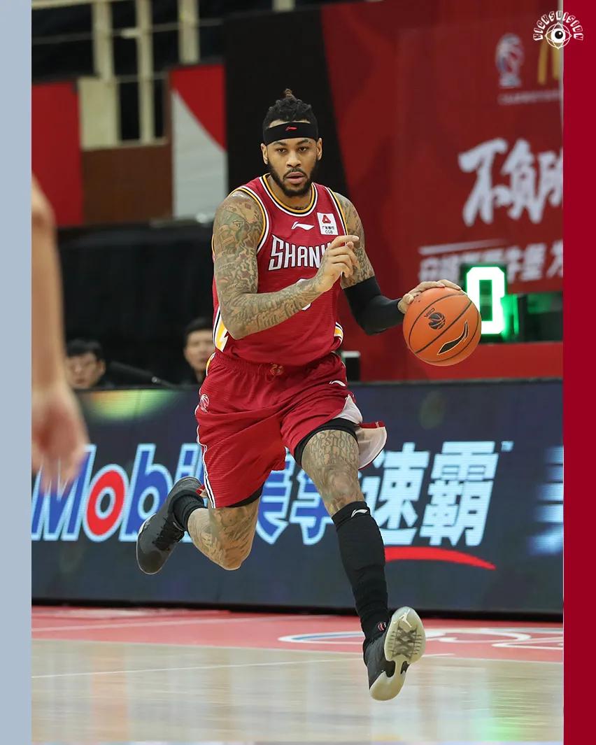 CBA球鞋面面观｜除了快来的尼克杨，他们脚下的球鞋同样有看点