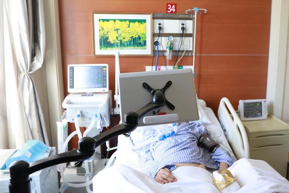 鍏崇埍娓愬喕浜虹敤鐖变负鐢熷懡瑙ｅ喕,鐢ㄧ埍瑙ｅ喕涓虹埍鍙戝０