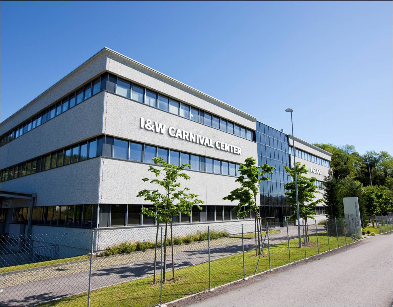 沃度和爱沃驰哪个好,爱沃驰iw是什么档次手表