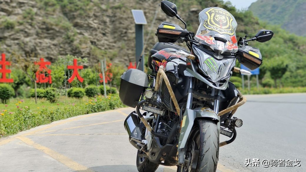 本田猛鸷2021款190x与铃木极客飒150,五羊本田猛鸷190和新大洲本田190x