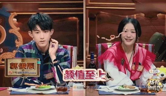 “那晚，李佳琦又输了……”