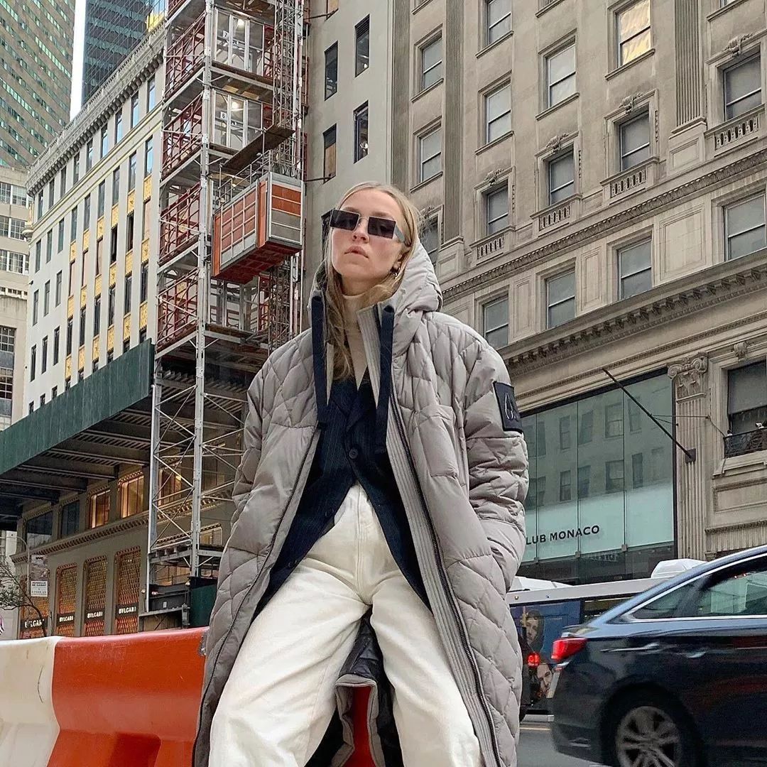 周洁琼穿砂糖匡威鞋,周洁琼鞋