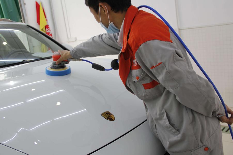 汽车有小刮痕怎么修复,汽车有了小划痕教你如何自己修复