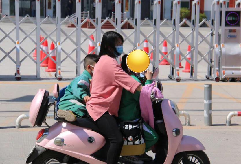 电动车后座载人的规定,电动车被禁后如何接送小孩