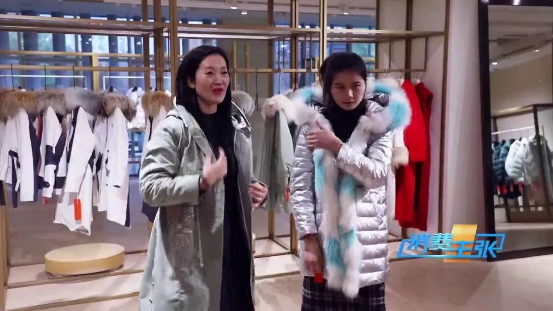 皮衣怎么穿都能穿出高级感,如何挑选适合冬季的皮衣款式