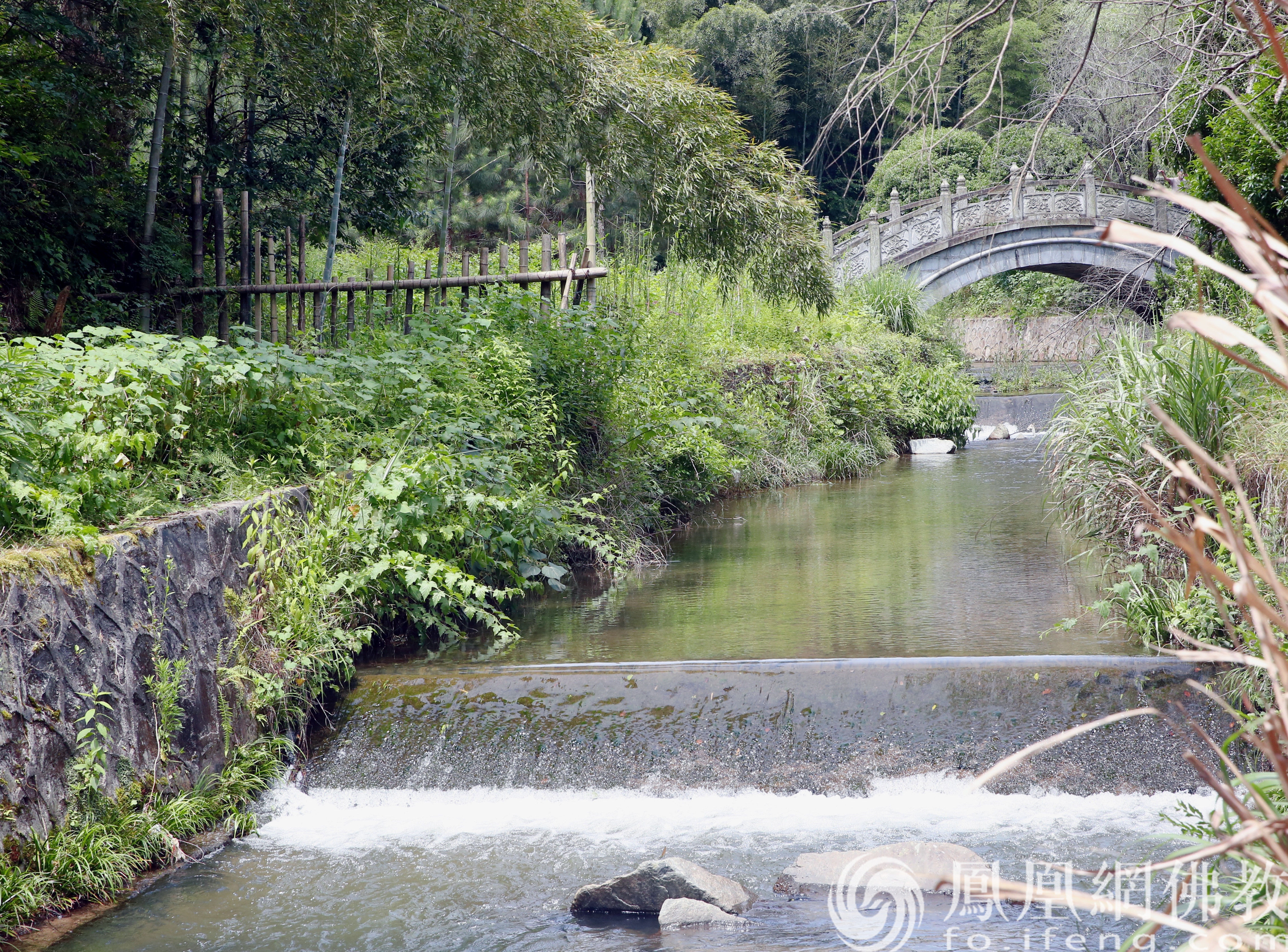 古人说天上一日人间百年,天上一日人间百年什么意思