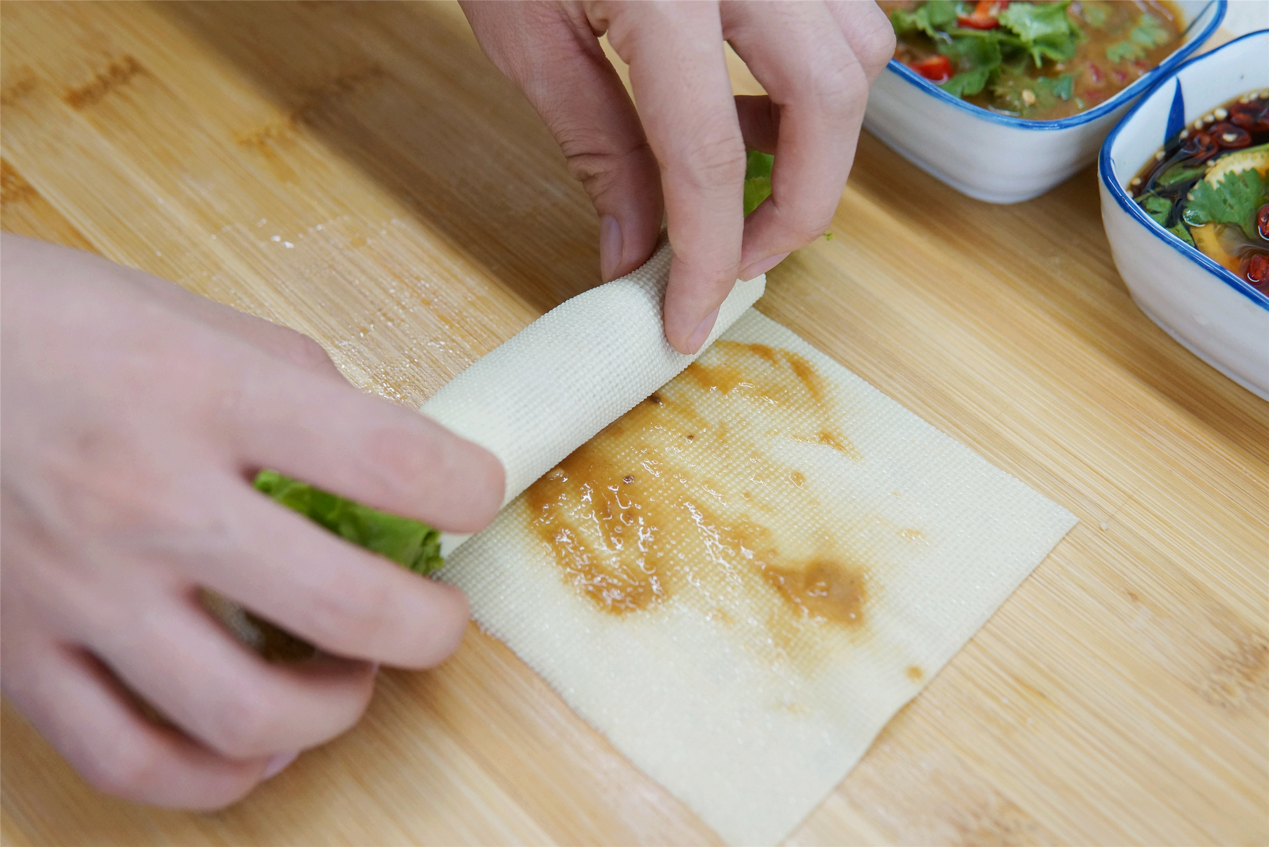 它是脂肪的天敌，豆皮卷一卷当饭吃，营养低卡，帮你渡过平台期