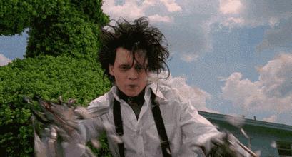 头发别乱剪，根据脸型选择适合自己的发型，做干净利落的酷帅型男