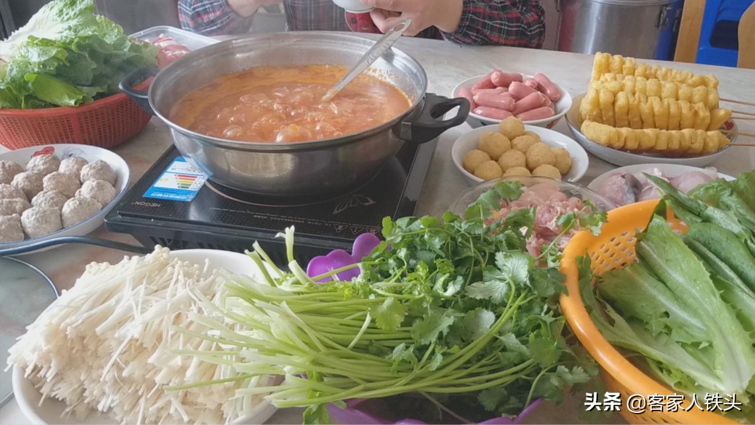 冬天火锅汤怎么做好吃,立冬了来一顿火锅