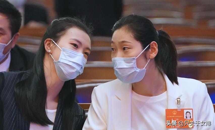 盘点女排正装照：张常宁美，朱婷仙，一看袁心玥，最飒还是小苹果
