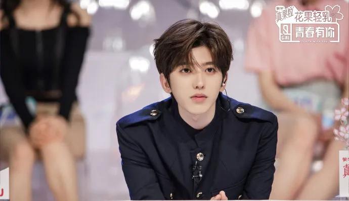 蔡徐坤摆脱全网黑，他究竟做了什么？