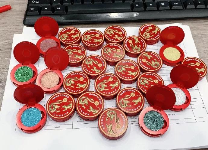 过年前假装上班,春节前假装上班的样子