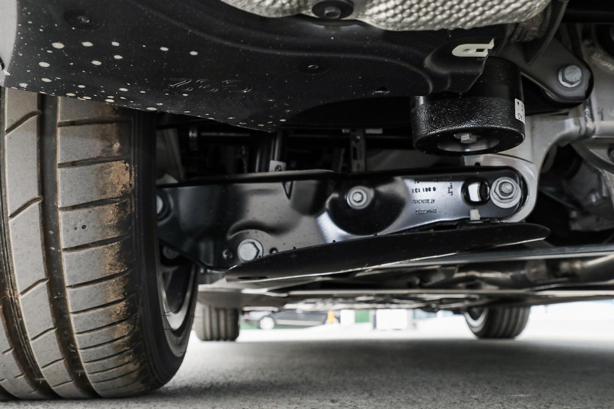 试驾宝马6系gt630油耗,试驾宝马gt6系2020款