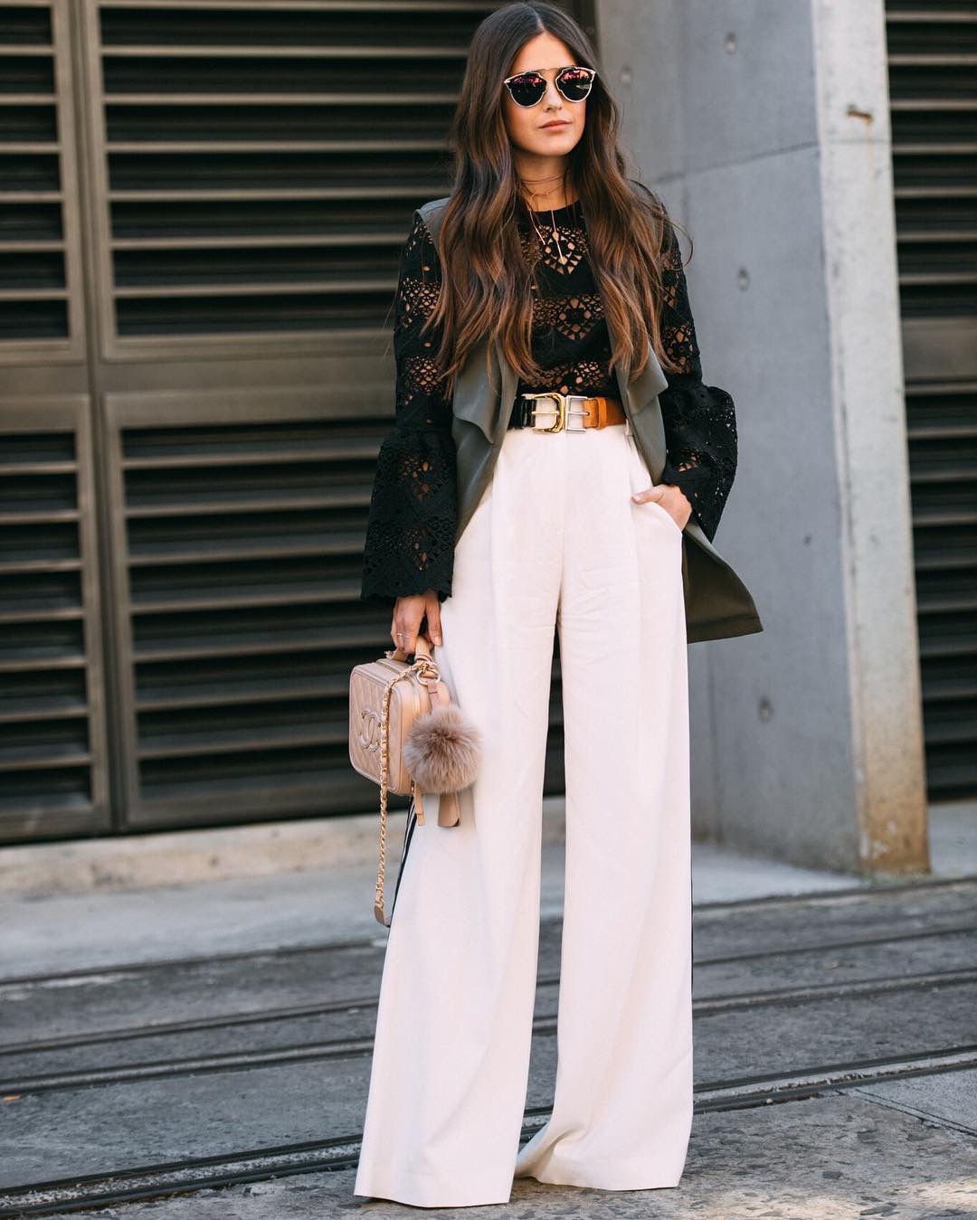 梨形腿短小个子穿什么样裤子显瘦,小个子穿的不要弹力的喇叭裤