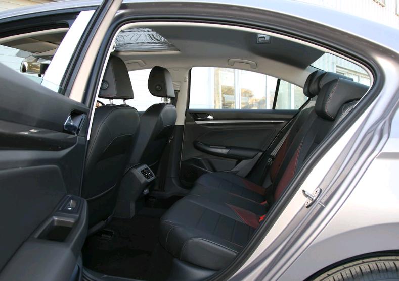 大众宝来含税价一起多少钱,大众宝来最高优惠多少钱