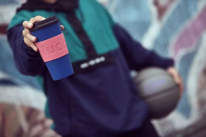 端着茶缸子喝咖啡，你也好意思自称时尚潮人？