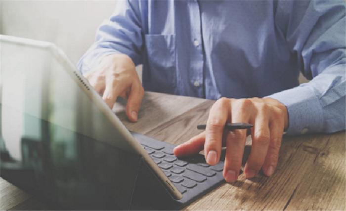 面试官一根针掉进大海怎么办,面试官将牛奶倒进大海怎么拿回来