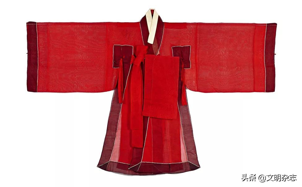 韩国传统高定服饰图片,一衣带水的韩语