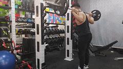 深蹲怎么做更有效果,深蹲怎么做不伤腰