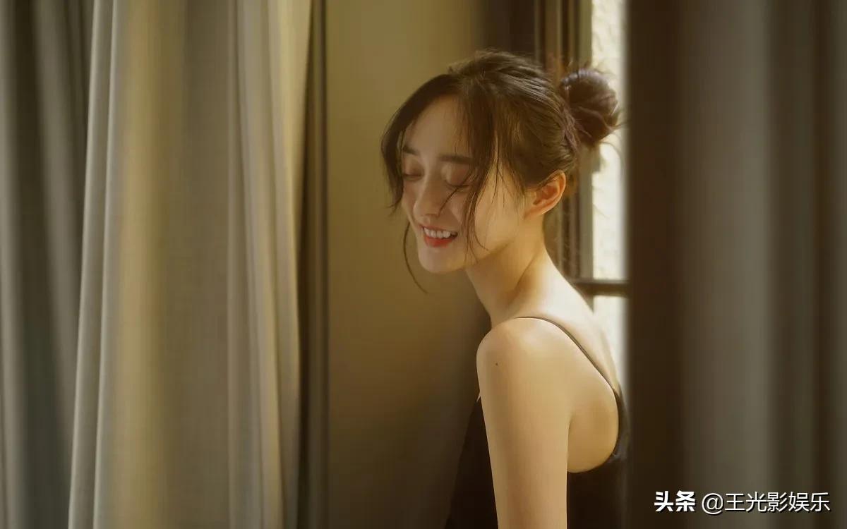 重庆十二位女明星名单,最火的12位重庆女明星