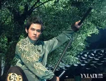 唱歌只是副业？双截棍行云流水的周杰伦，功夫才是他的本命