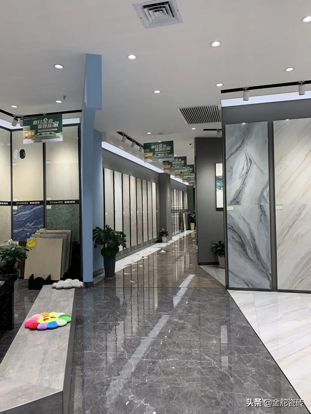 探店记录生活,探店传统和时尚结合