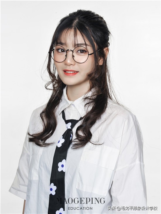 甜美公主风妆容,洋气又显可爱的妆容