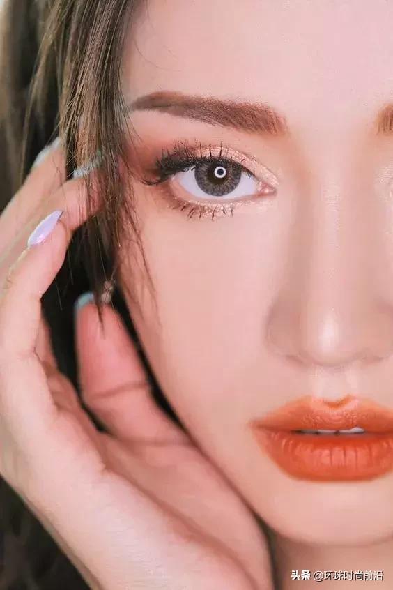 什么水适合肌肤喝,你的肌肤该用乳液还是面霜