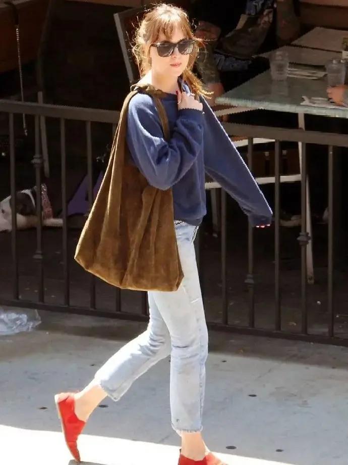 达妹的衣服,达妹节目