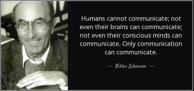 根本不像写作书，颠覆传统方法的写作神作—《卡片笔记写作法》