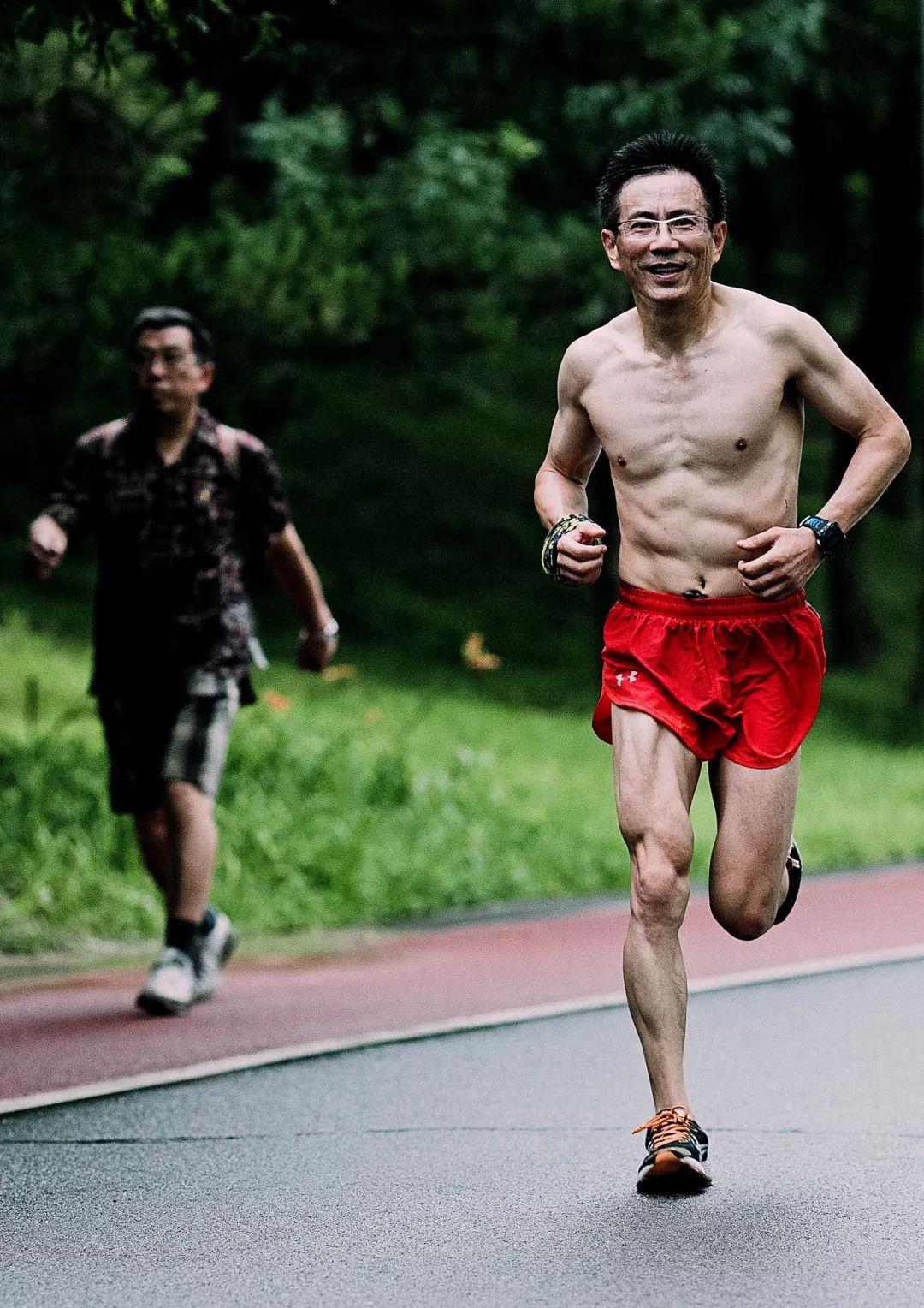 6块腹肌的体质能练出8块腹肌吗,6块腹肌能练到8块吗