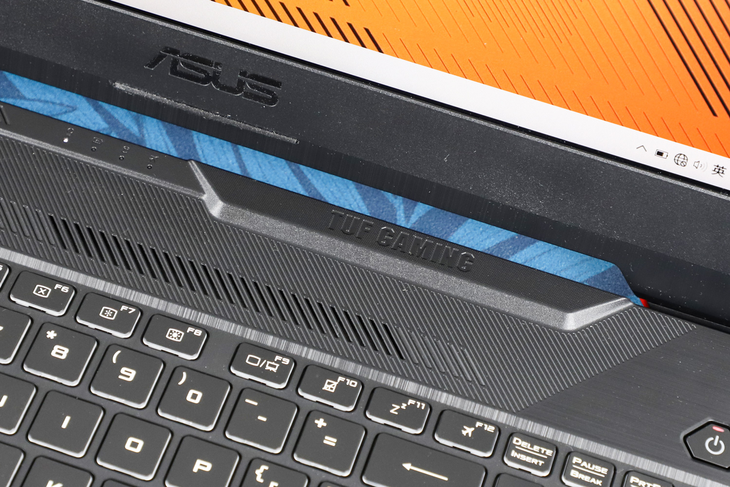 华硕飞行堡垒8代游戏测试,华硕飞行堡垒8游戏试玩