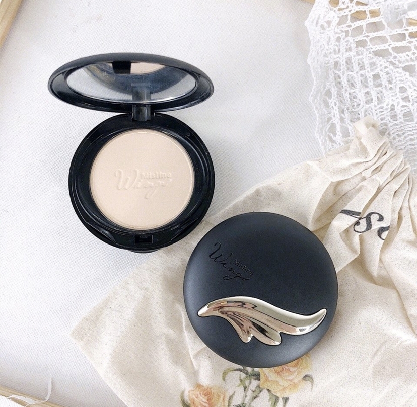 平价粉饼50元左右,300元控油粉饼