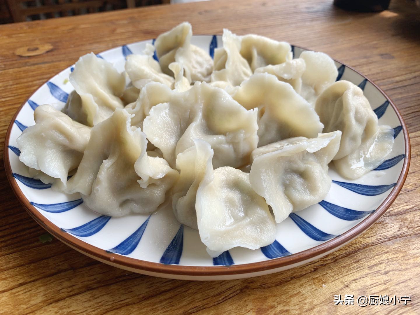 饺子皮用温水还是凉水,饺子皮用温水还是凉水和面