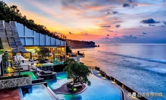 世界十大最美旅游地,最想去的旅游地方英文