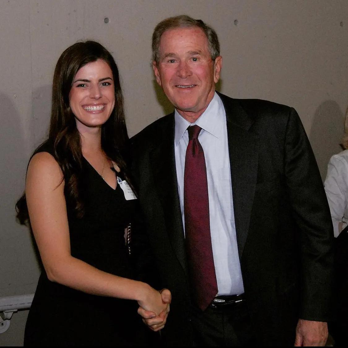 蒂芙尼特朗普伊万卡,蒂芙尼特朗普玛拉梅普尔斯