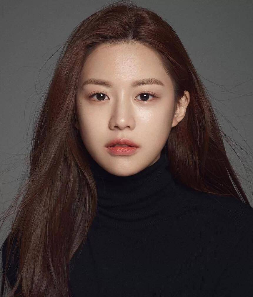 新手化妆修颜教程,化妆的正确顺序轻松搞定一个妆容