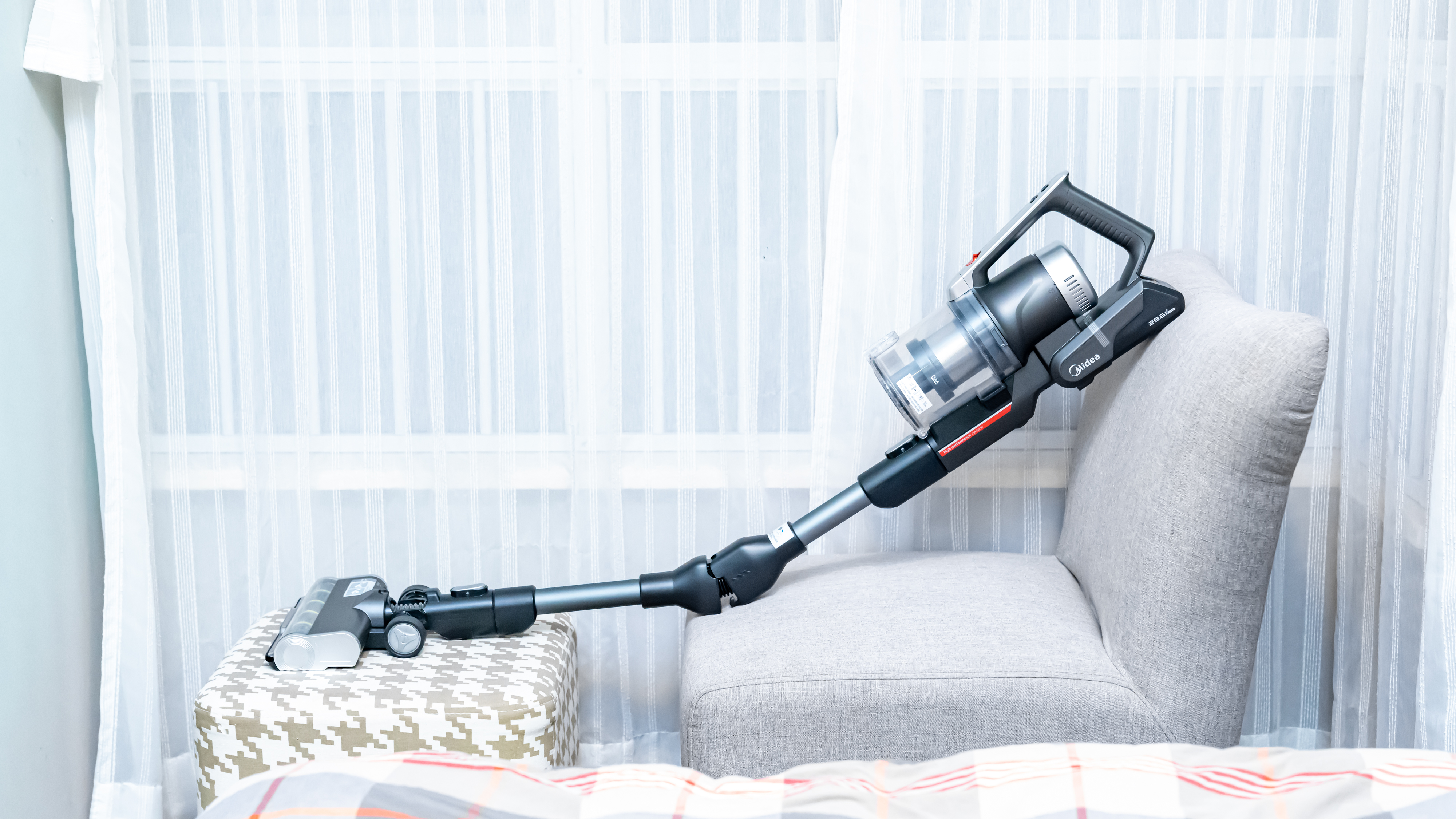 吸尘器强力清洁全家,家用无线吸尘器全屋一机更高效