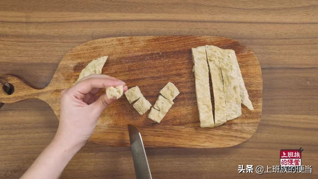 三分钟搞定劲道又爽滑的凉皮,想吃凉皮不用买了教你配方