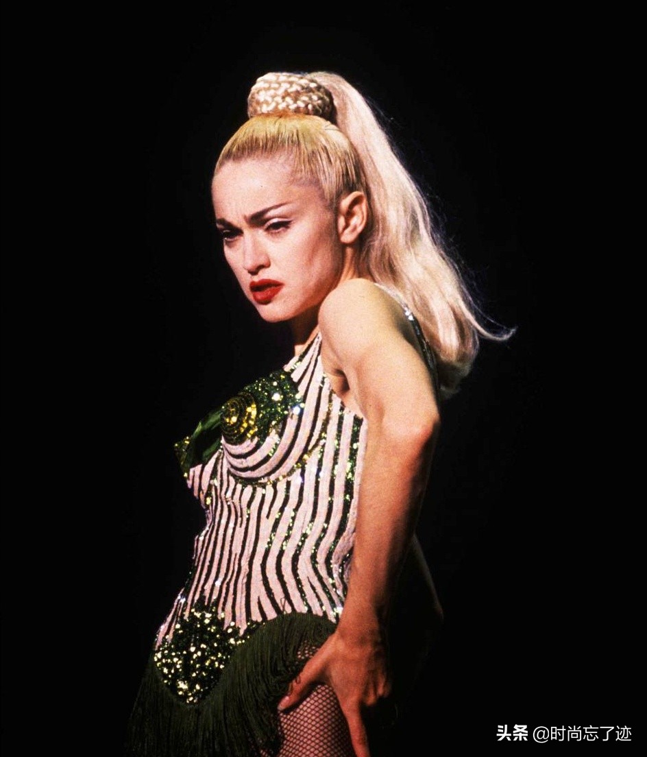 包含魅力的音乐,时尚轻松的音乐