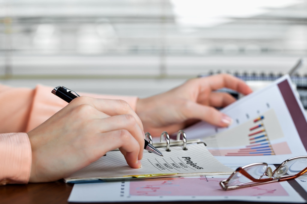 初级会计实务应收账,初级会计实务应收账款和预付款