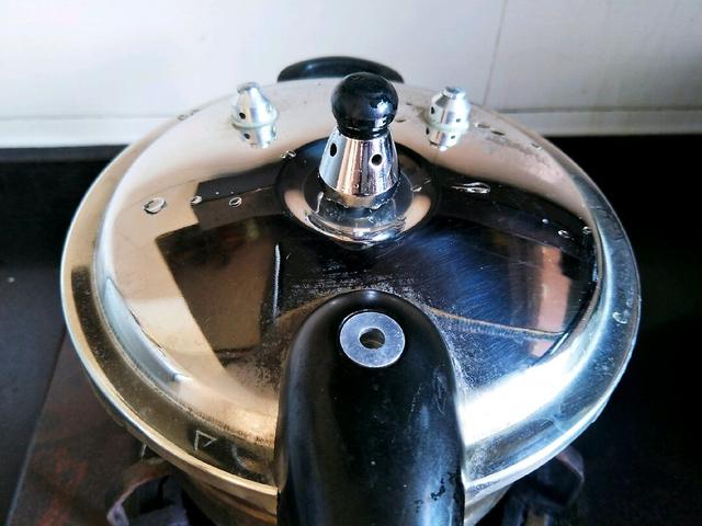 苦瓜黄豆排骨汤的做法,苦瓜黄豆排骨汤家常做法