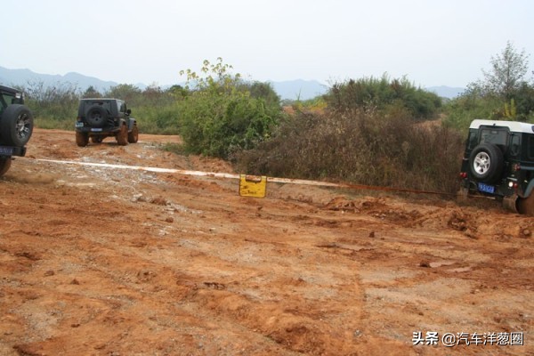 车出事故了拖车自己还去吗,车子坏了拖车会拖到哪里