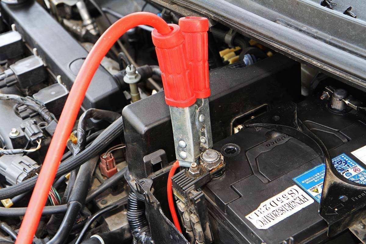 汽车拆电瓶先拆正极还是负极,拆汽车电瓶先拆正极会怎么样