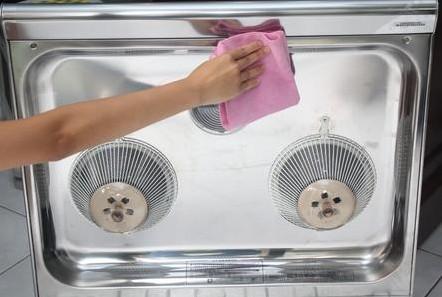 家里油烟机不好清理怎么办,家里油烟机太脏不好清理怎么办