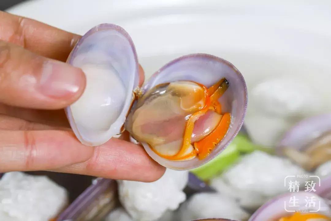 300公里外的“海鲜世家”登陆浦东！想吃要等8小时……