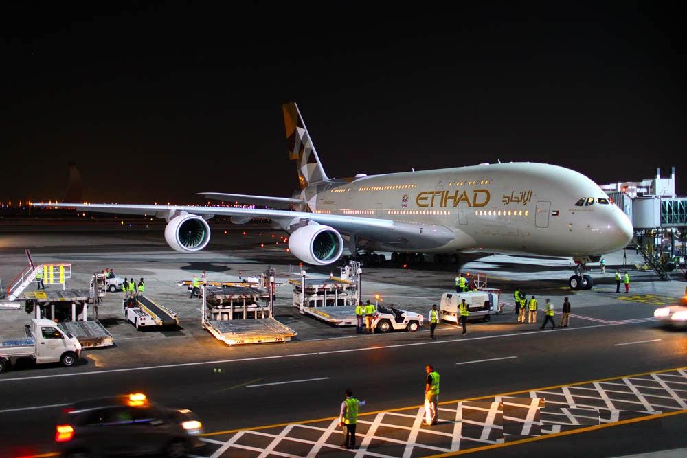 安225大型运输机运口罩,安225运送口罩视频