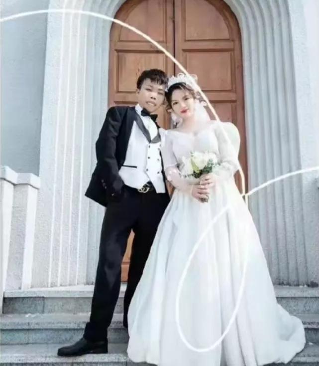 外星人陈山有女朋友吗,外星人陈山结婚了吗