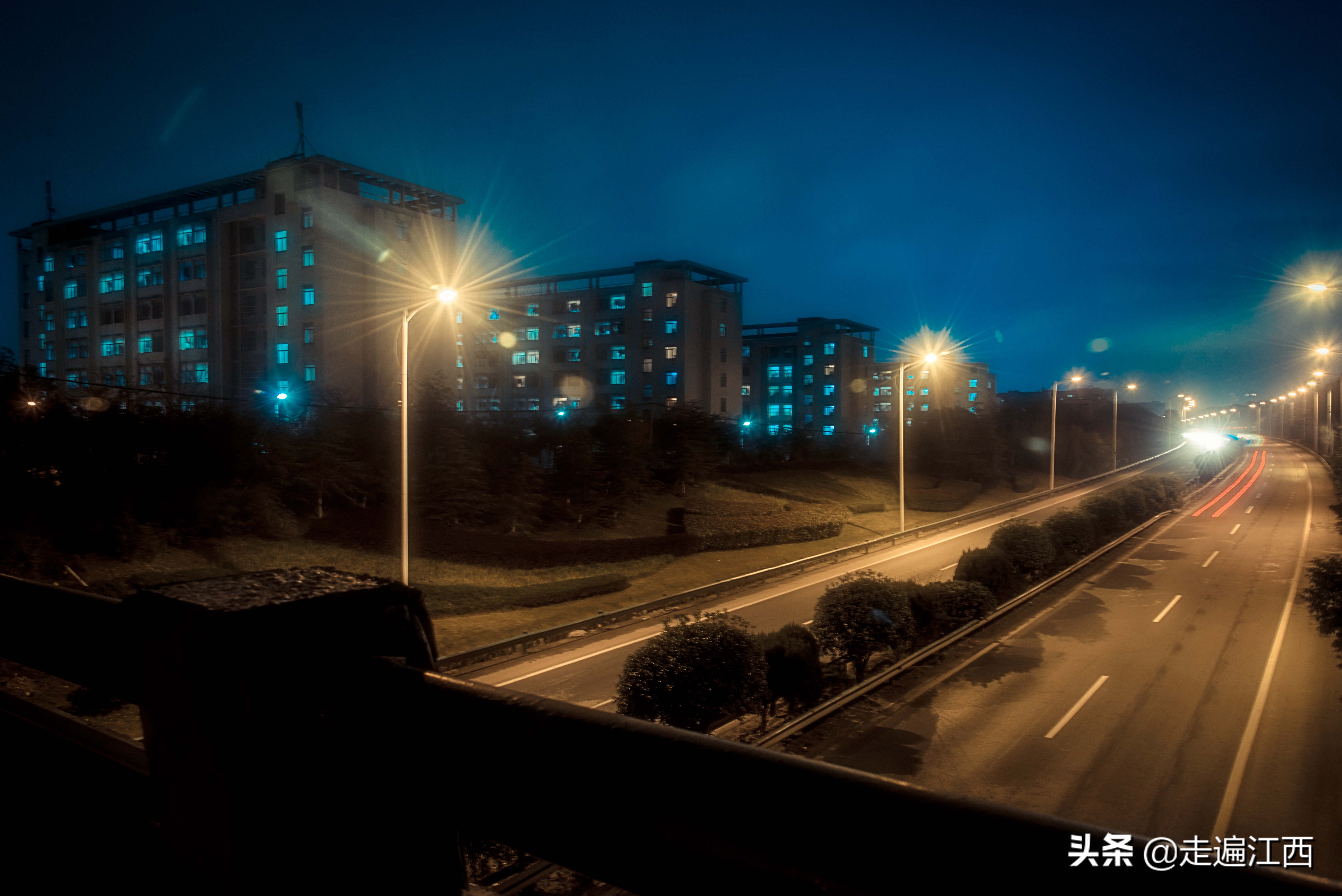 这所大学占地面积全国第二，江西第一，学风朴实风景优美